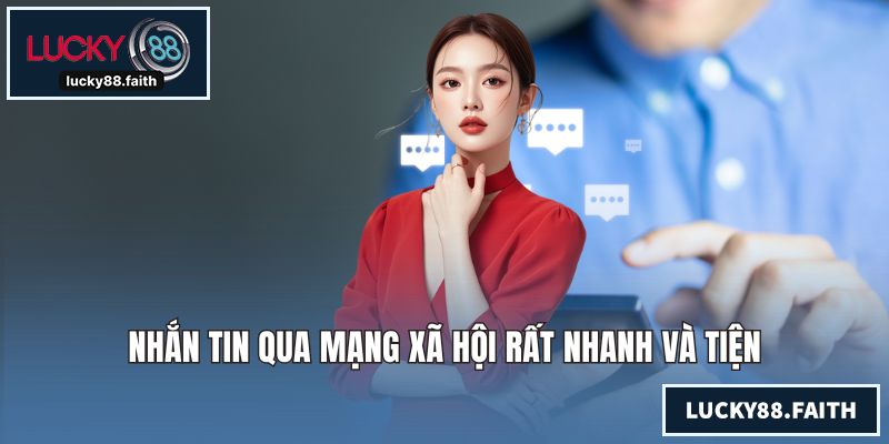 Nhắn tin qua mạng xã hội rất nhanh và tiện